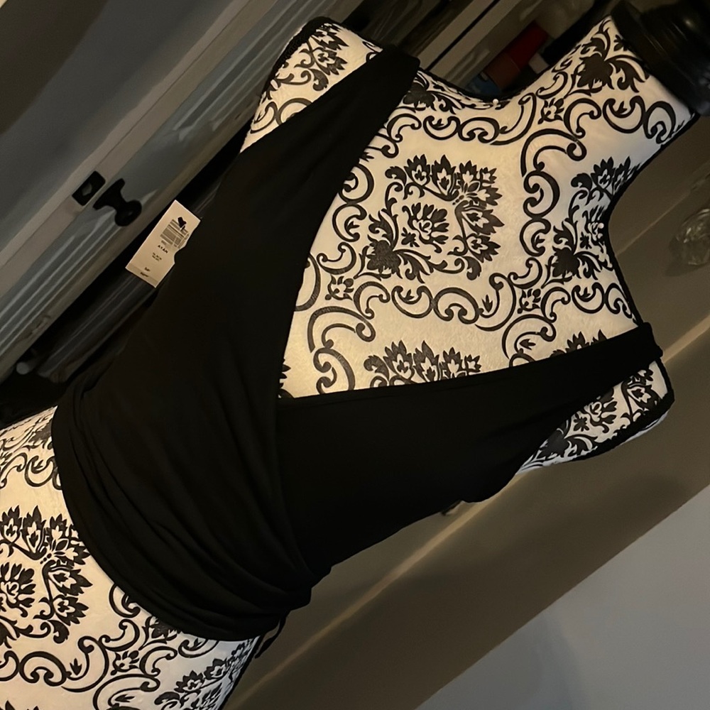 Deep V-neck wrapround shirt
